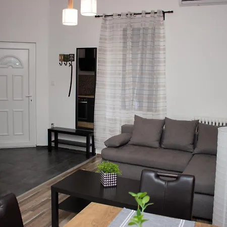 Apartment Black Stilt B2 Debrecen