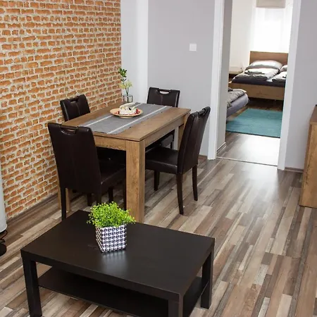 Black Stilt B2 Apartment Debrecen